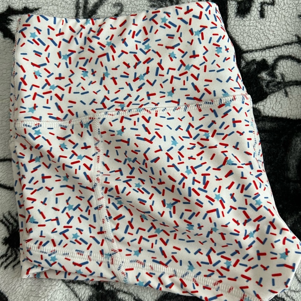 Fleo low rise contour shorts! Size M. Great condition.